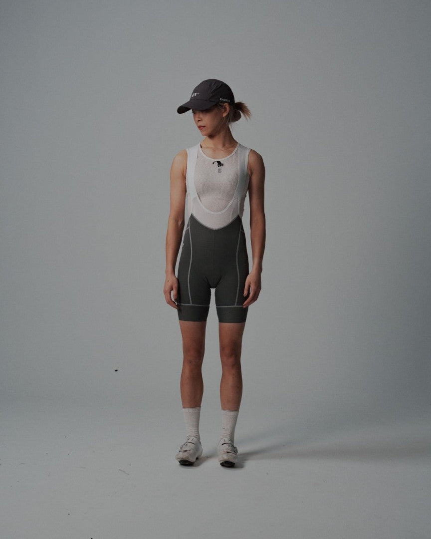25 WOMEN’S  LIGHT BIBS