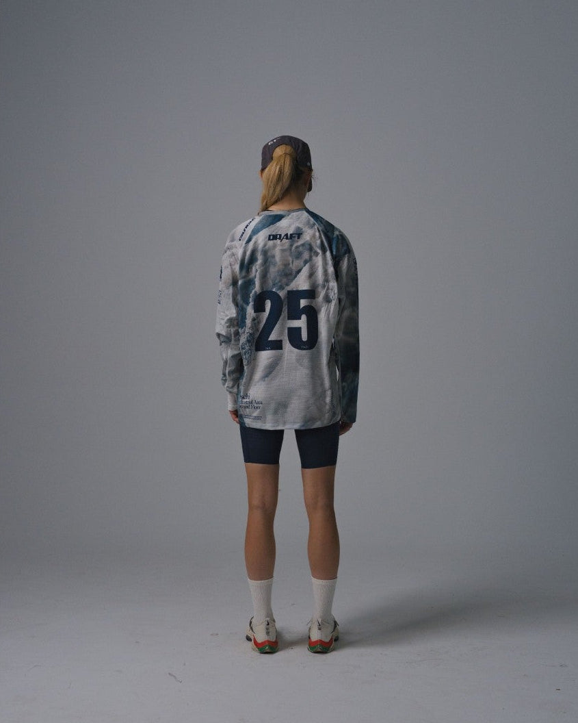 25 ECHOES OF ICE  MESH TEE.2