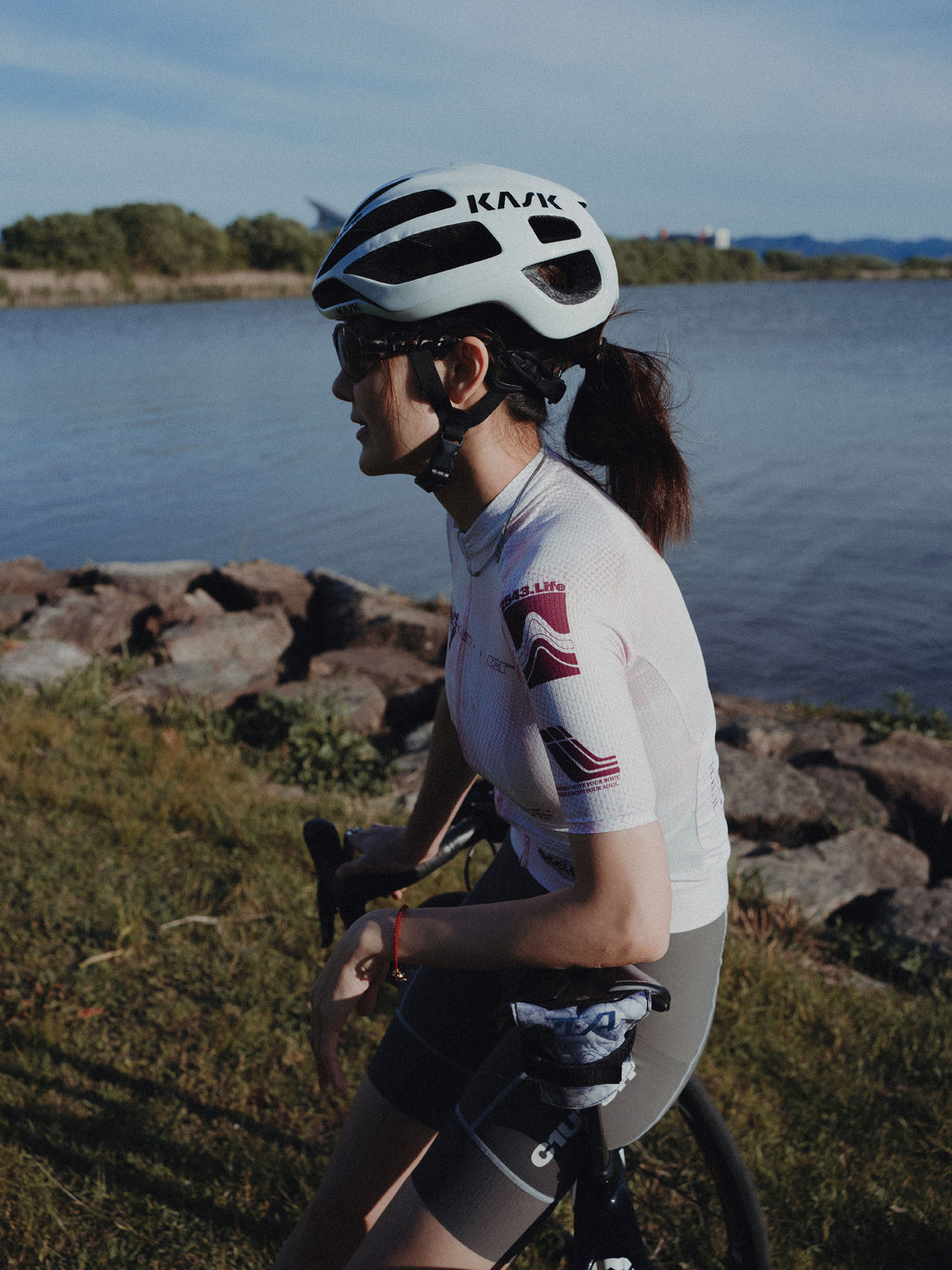 25 WOMEN’S COLOSSUS JERSEY