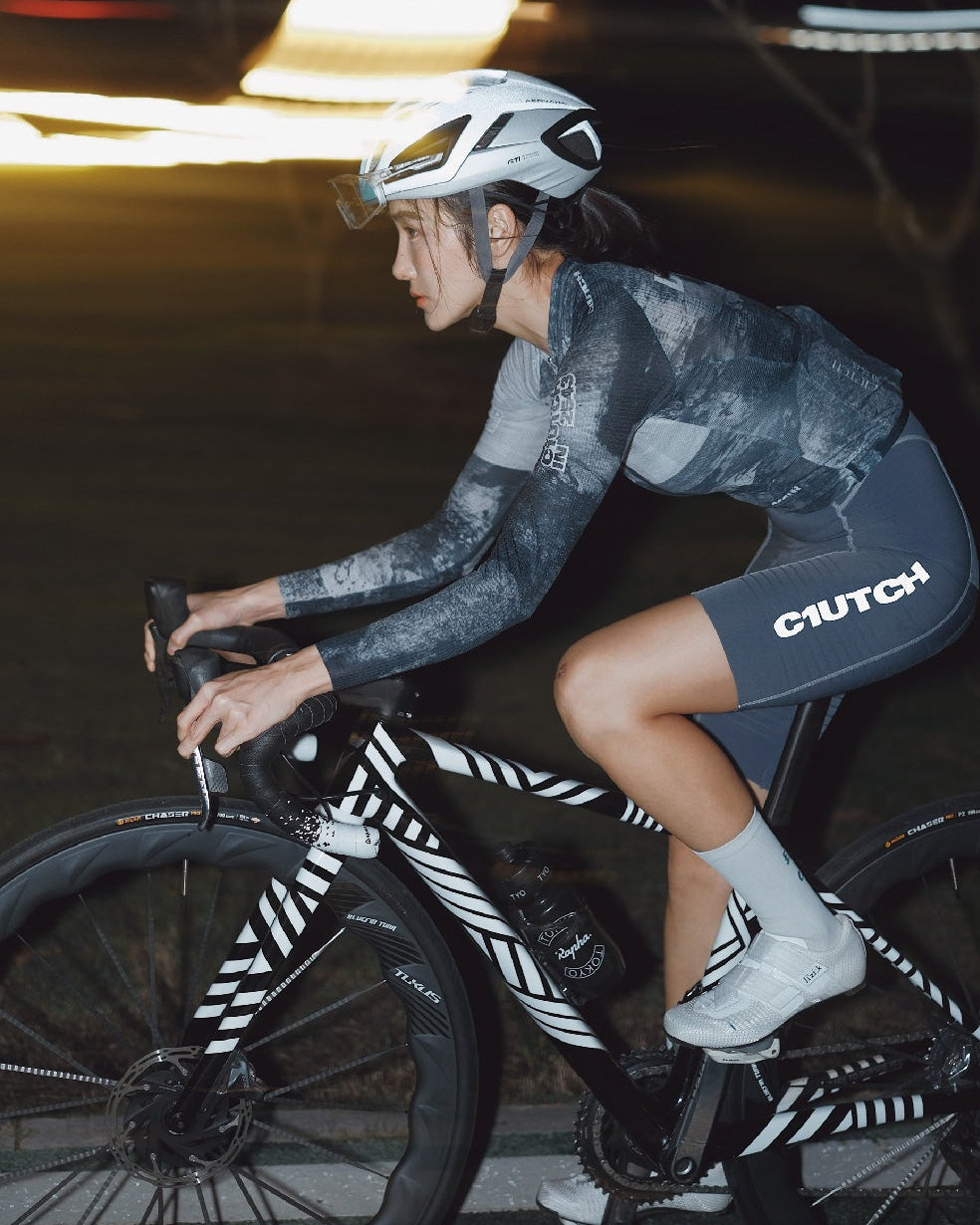25 B&W NATURALELEMENTS WOMEN’S LONG SLEEVE JERSEY