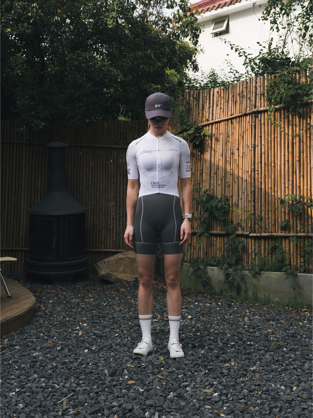 25 WOMEN’S WHITE FLATTEN ARTWORK JERSEY