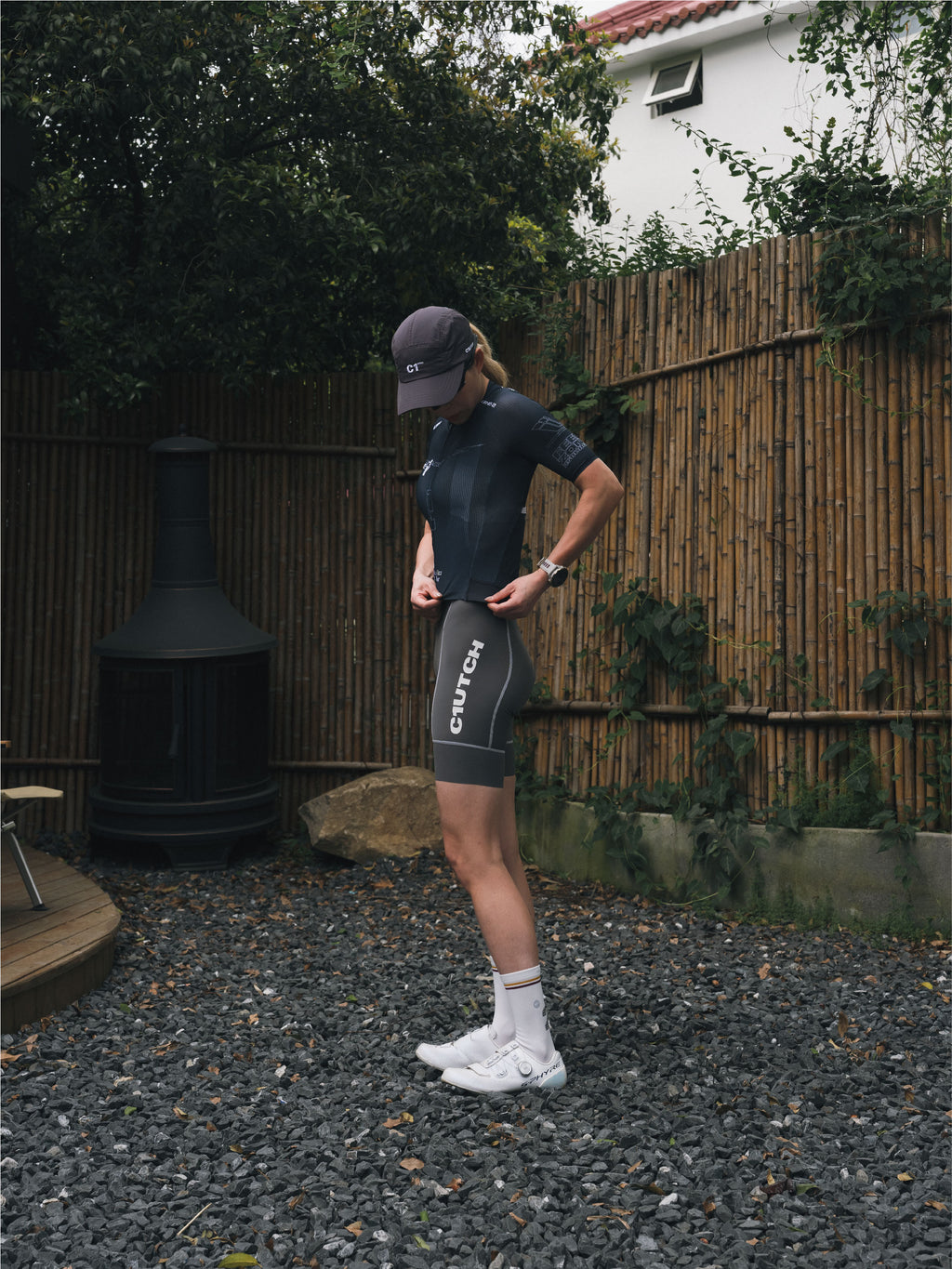 25 MEN’S BLACK FLATTEN ARTWORK JERSEY