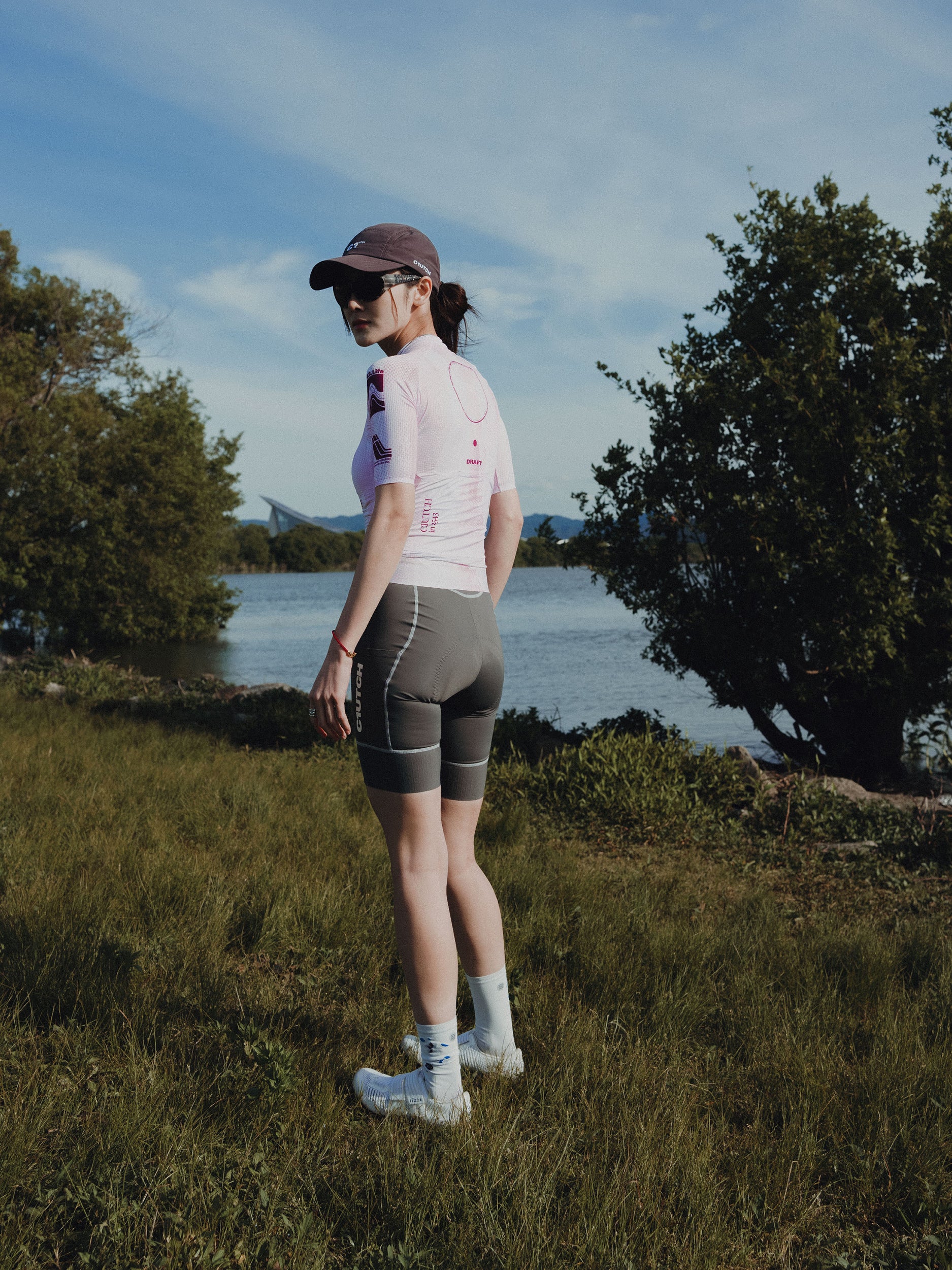 25 WOMEN’S COLOSSUS JERSEY