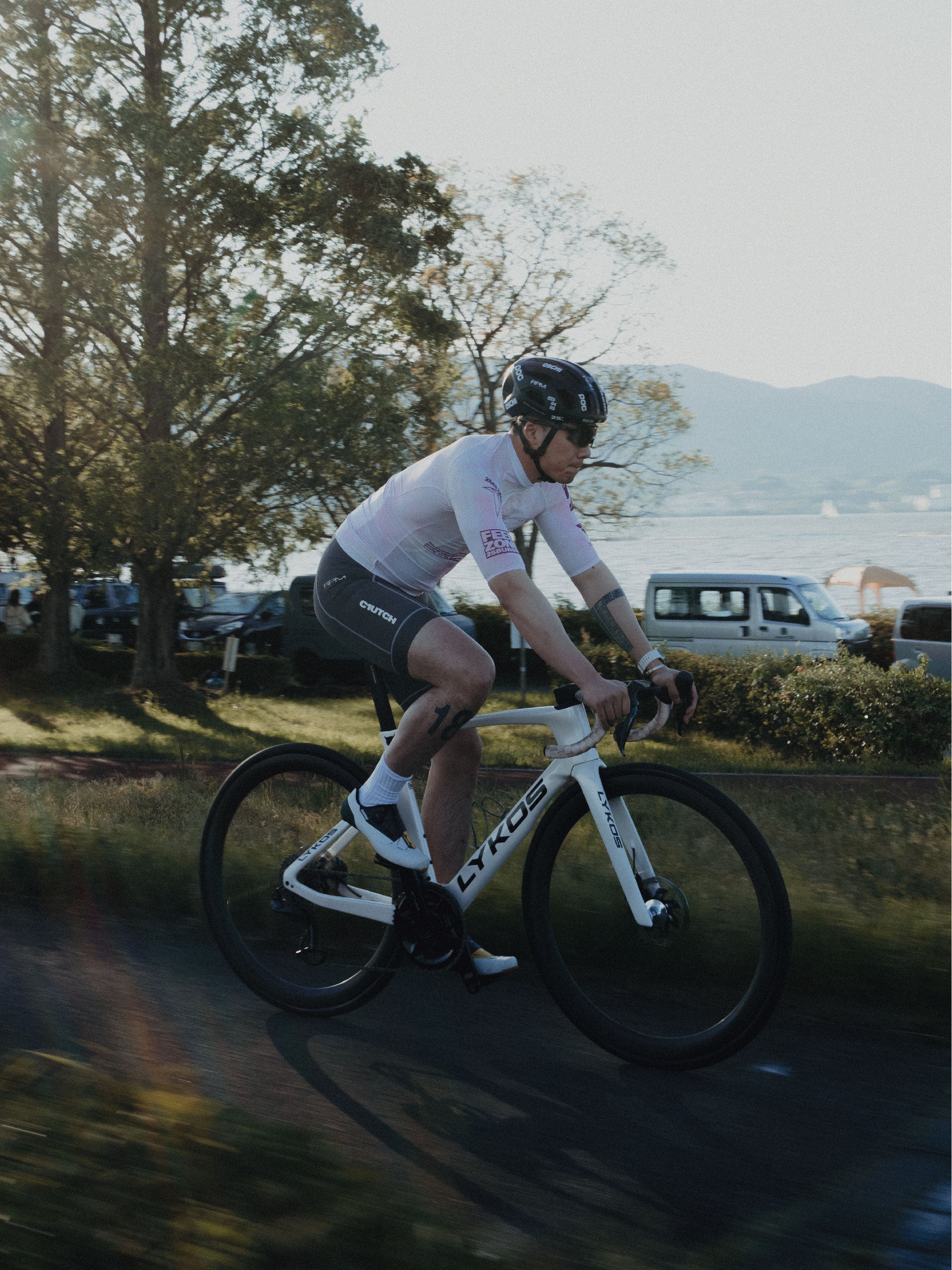 25 MEN’S COLOSSUS JERSEY