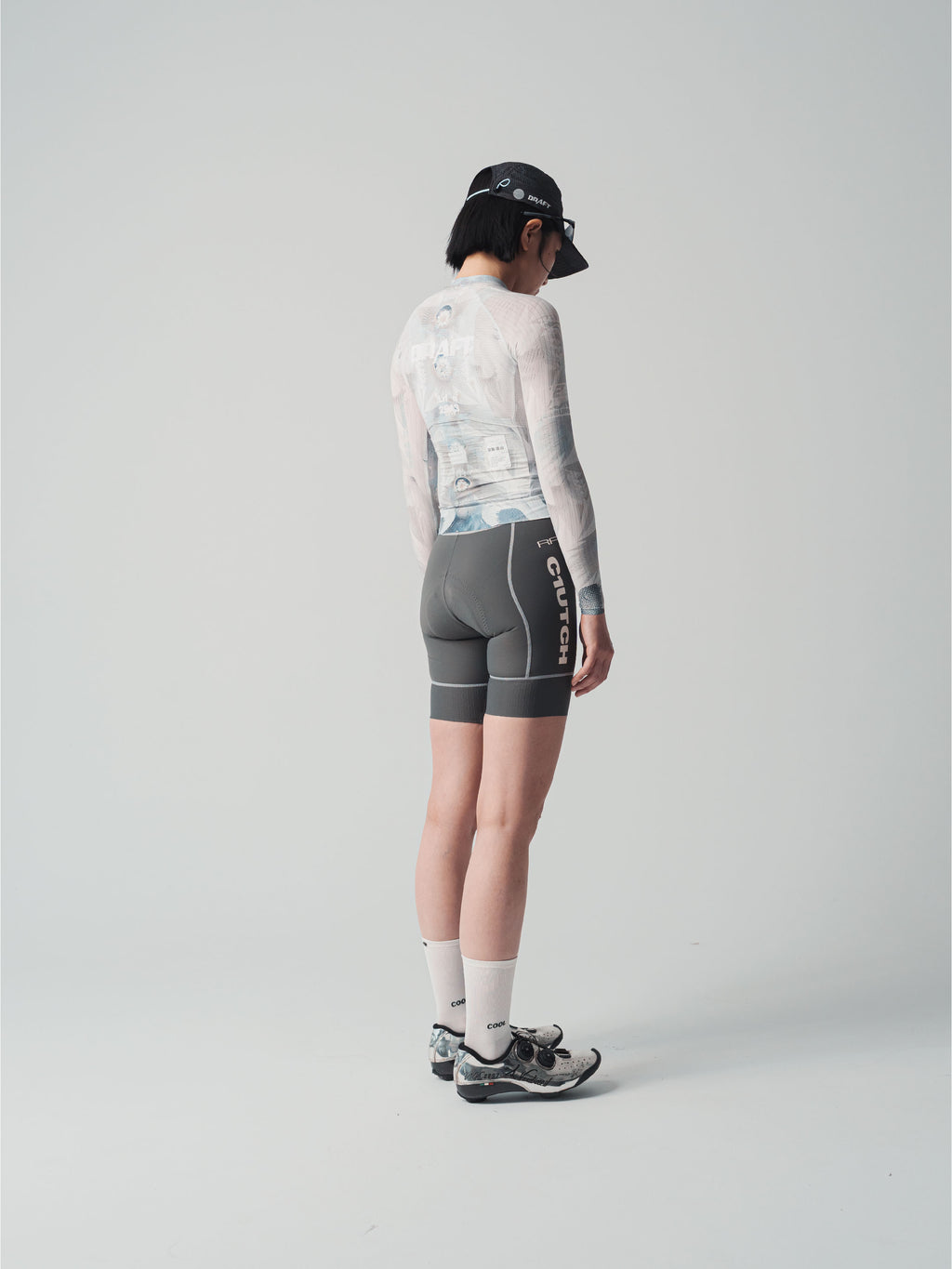 25 WOMEN’S TEAM JERSEY.3