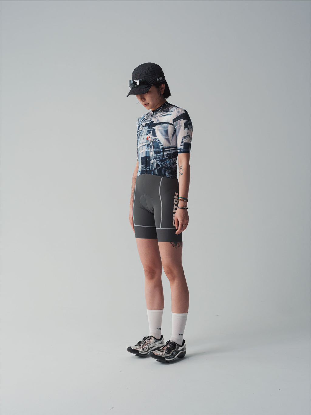 25 WOMEN’S TEAM JERSEY1