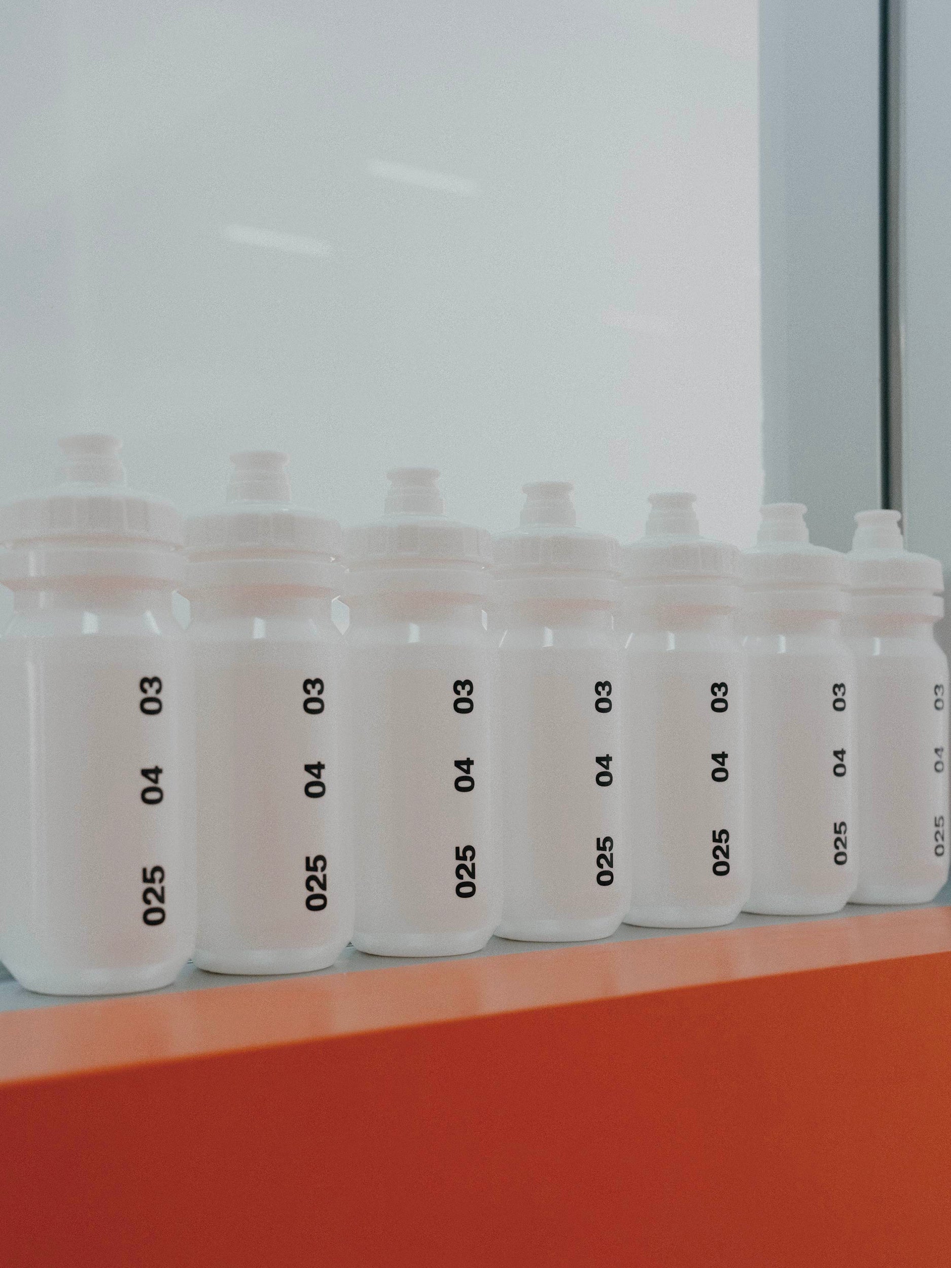 25 SQUEEZE WATER BOTTLE