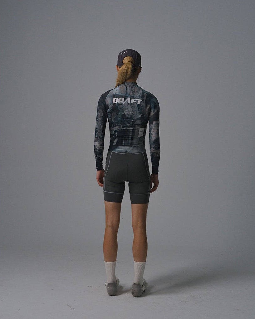 25  WOMEN’S ECHOES OF ICE LONG SLEEVE JERSEY.3