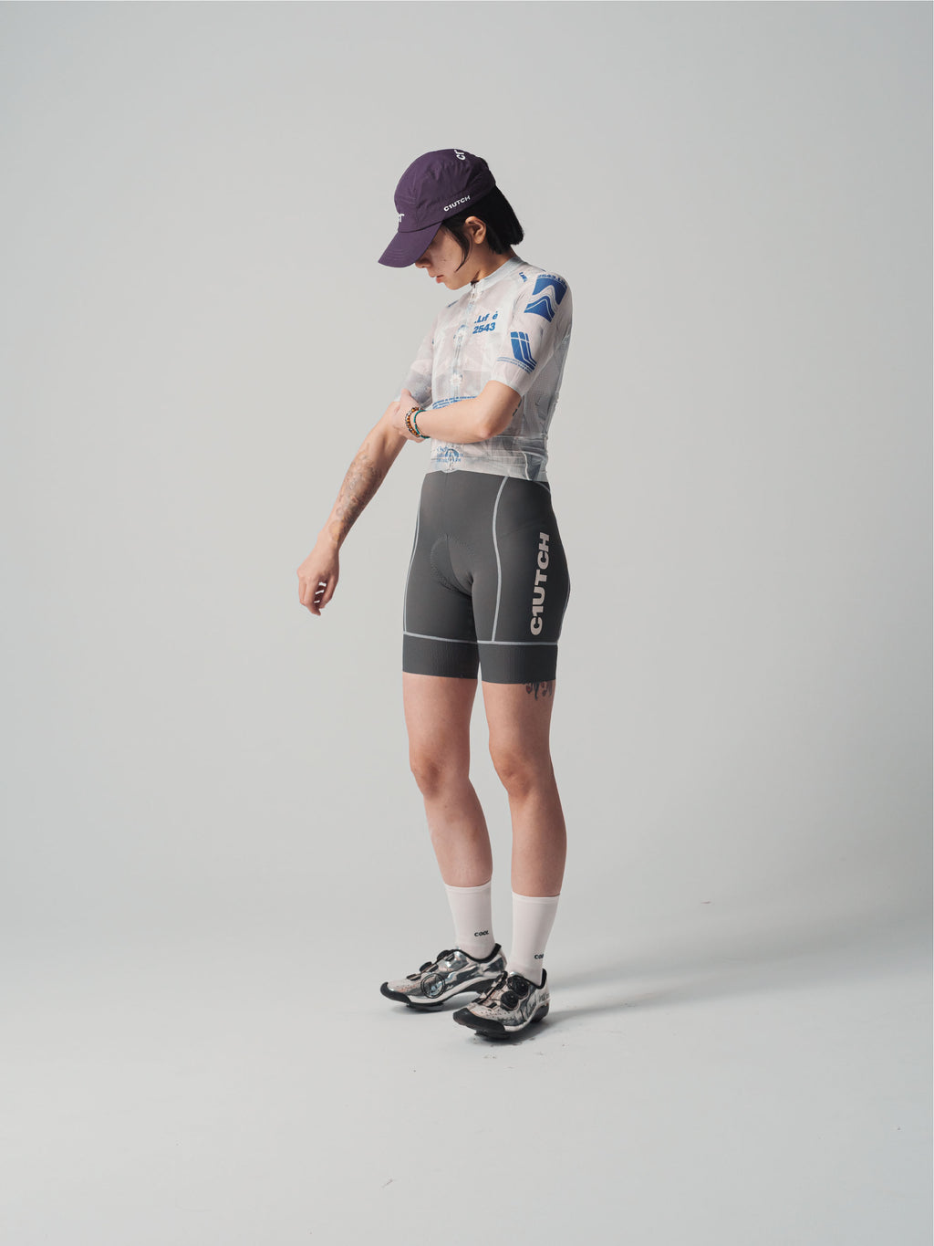 25 WOMEN’S TEAM JERSEY.3