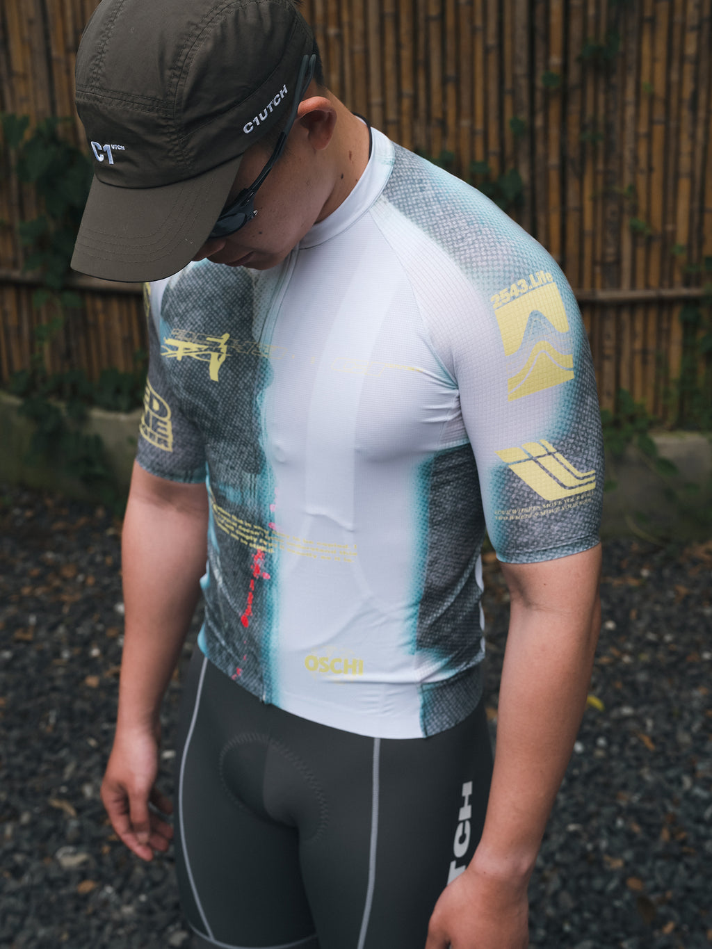 25 MEN’S NOTES EN ROUTE JERSEY.2