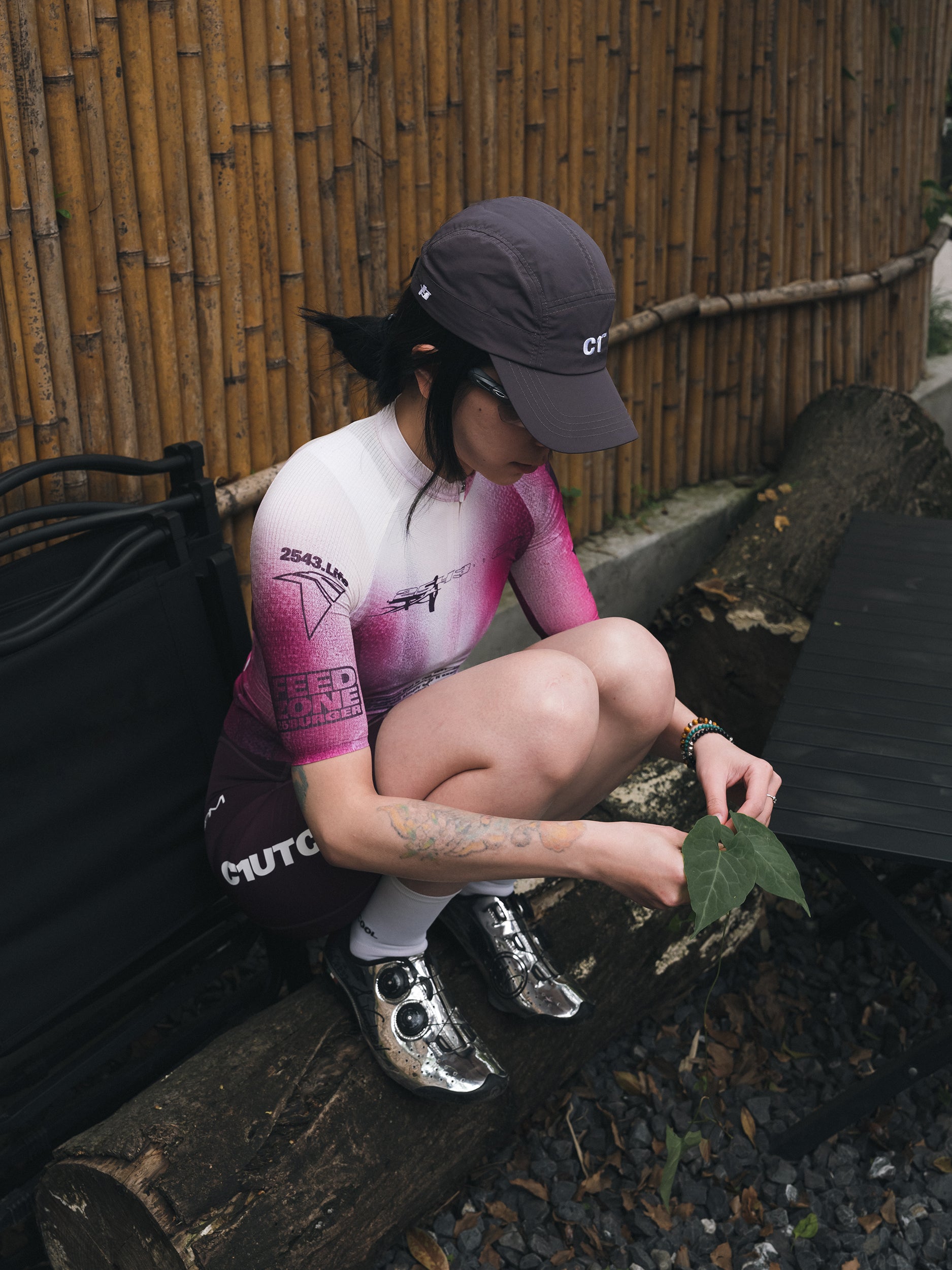 25  WOMEN’S COPY TARGET JERSEY.1