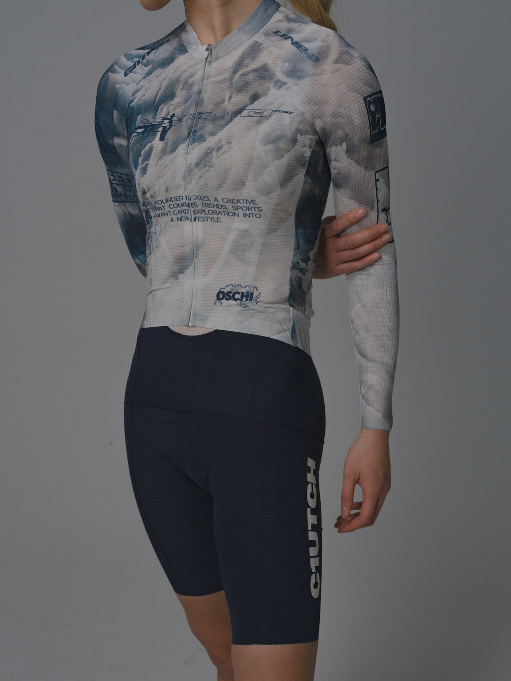 25  WOMEN’S ECHOES OF ICE LONG SLEEVE JERSEY.2