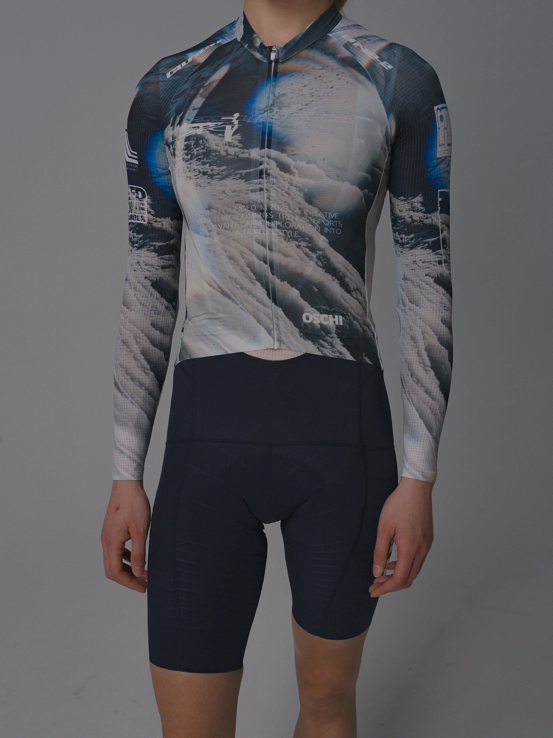 25  WOMEN’S ECHOES OF ICE LONG SLEEVE JERSEY.4