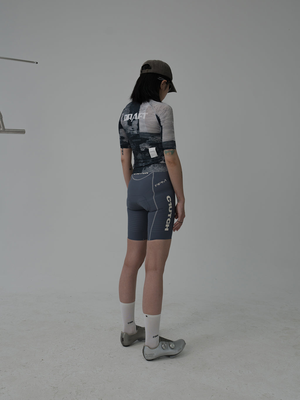 25 WOMEN’S LIGHT BIBS PRO