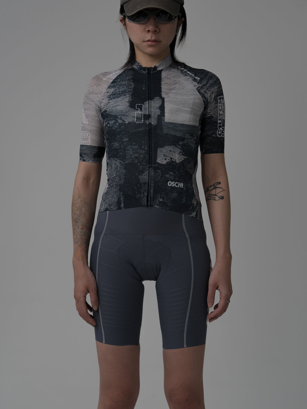 25 B&W NATURALELEMENTS WOMEN’S MESH JERSEY