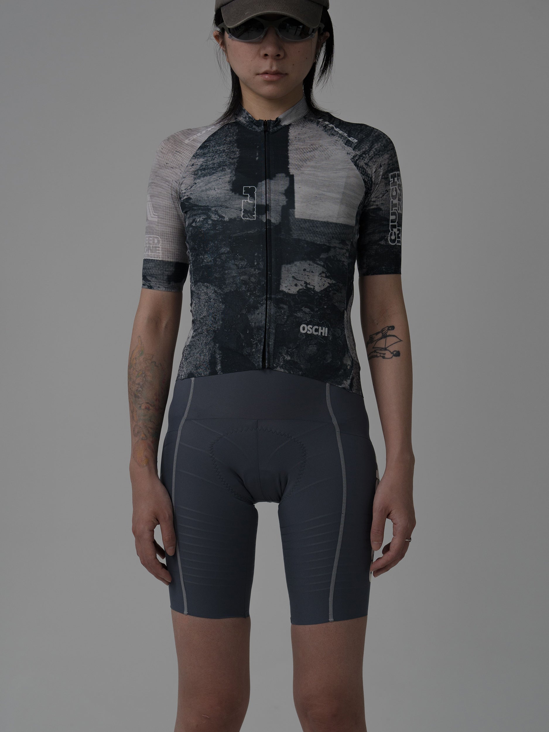 25 B&W NATURALELEMENTS WOMEN’S MESH JERSEY