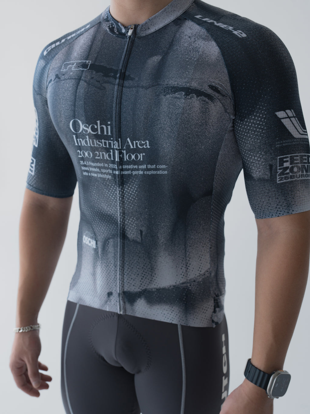 25 CAVE MEN’S MESH JERSEY