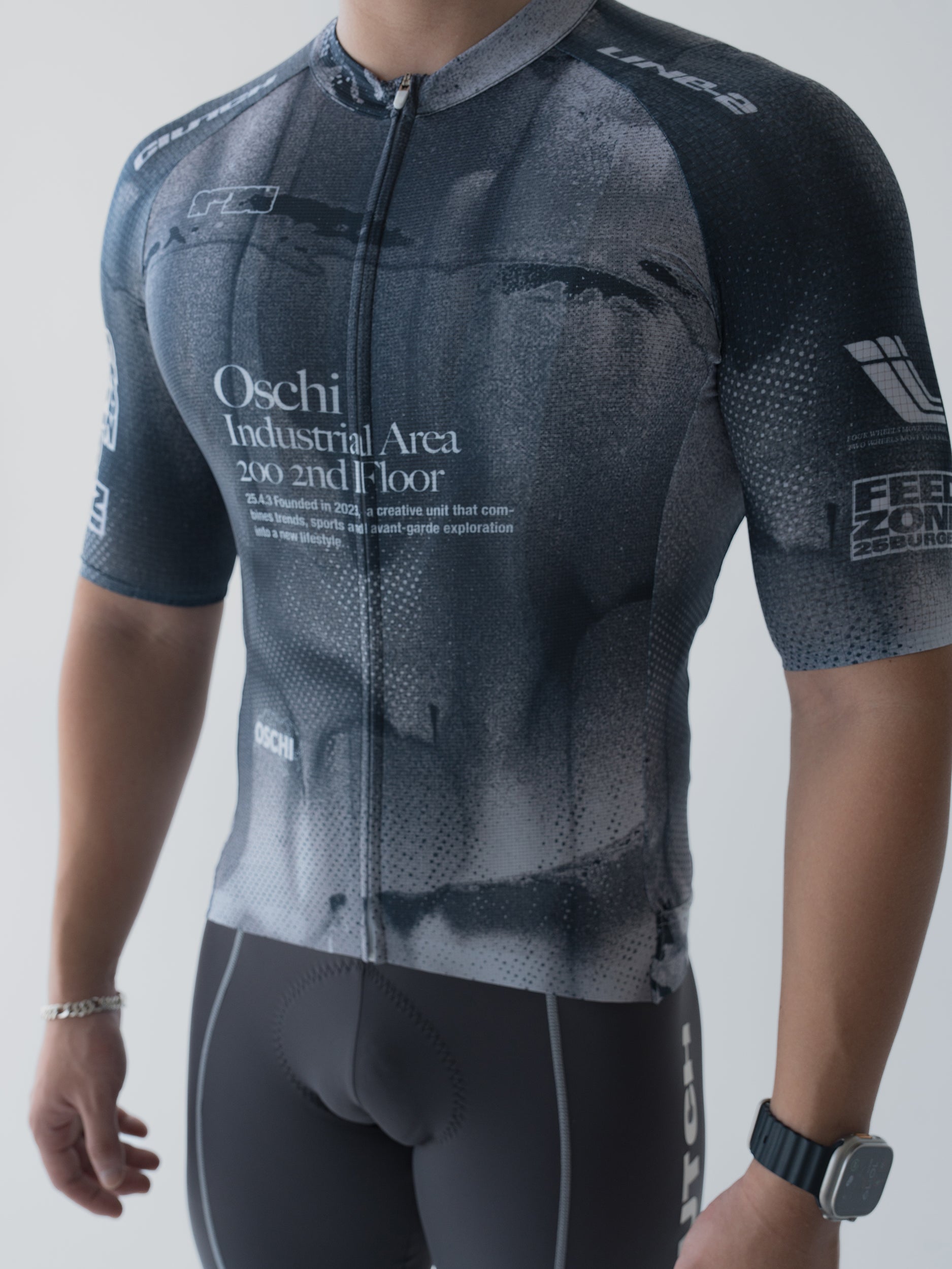 25 CAVE MEN’S MESH JERSEY