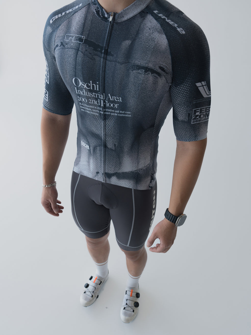 25 CAVE MEN’S MESH JERSEY