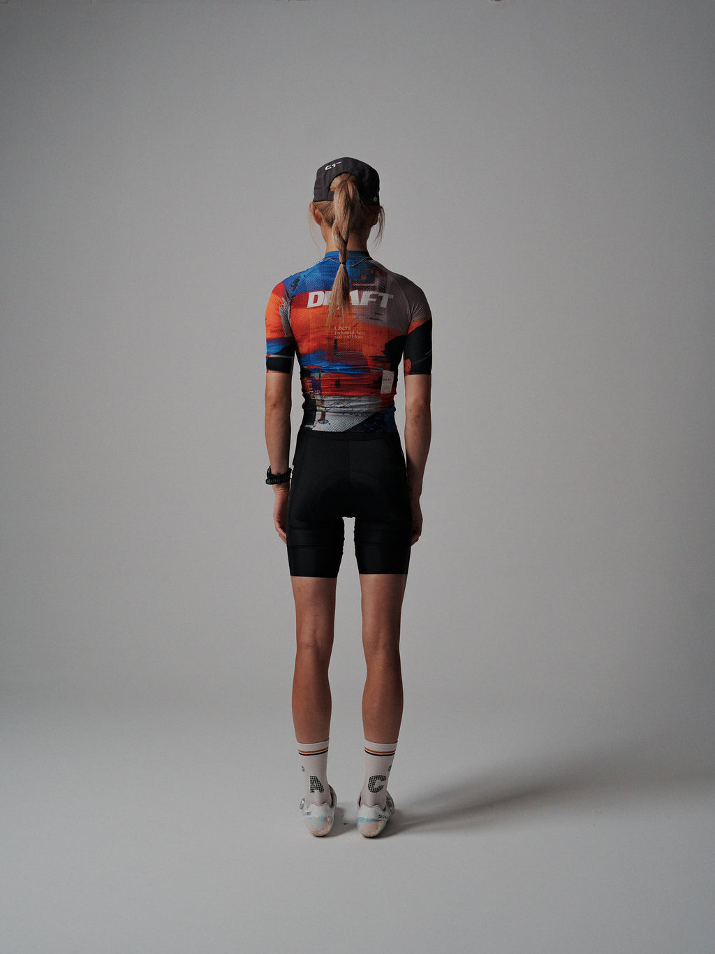 25 PRESSWORK WOMEN’S MESH JERSEY