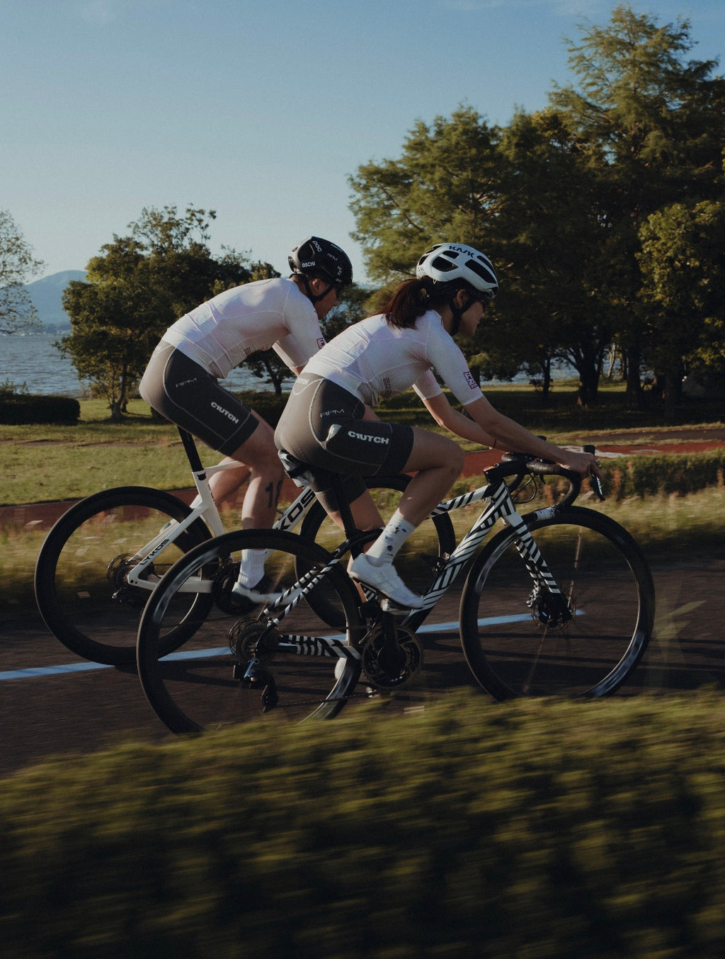 25 MEN’S COLOSSUS JERSEY